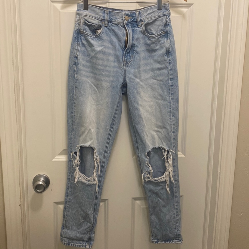 These are blue American eagle jeans